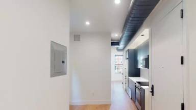 Main picture of E 3rd St