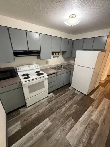 Main picture of 2124 Arthur St