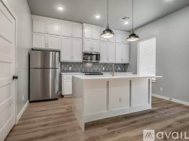 Main picture of 11329 N Blackwelder Ave