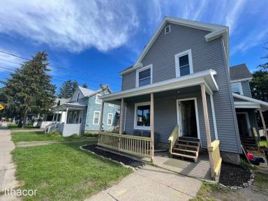 Main picture of 11 Greenbush St