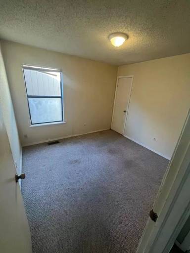 Main picture of 1618 E 66th St