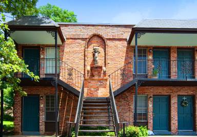 Main picture of 1801 Georgia Ave