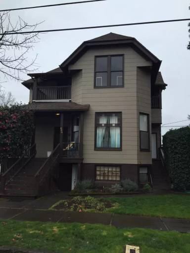 Main picture of 634 Calapooia St SW