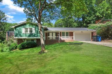 Main picture of 3675 Charles Dr