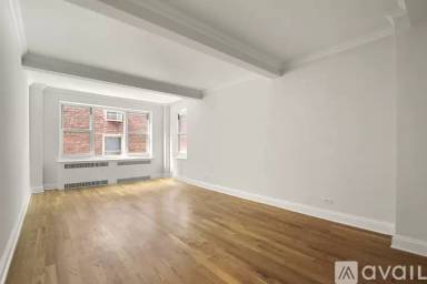 Main picture of 16 Park Ave