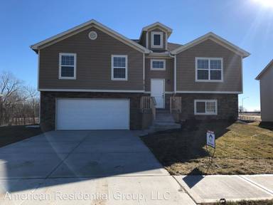 Main picture of 31815 W 172nd St