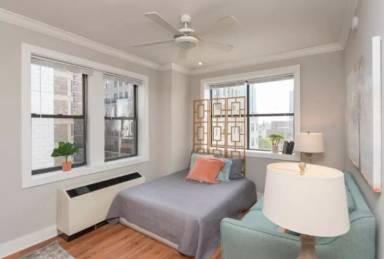 Main picture of 11 W Division St Apartments