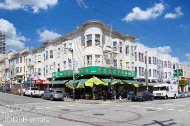 Main picture of 702 Vallejo St