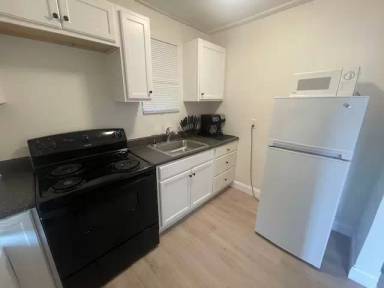 Main picture of 609 Villa Crest Ave