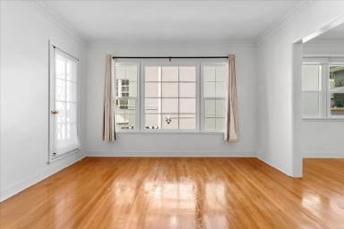 Main picture of 416 Veteran Ave