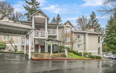 Main picture of 18505 SE Newport Way