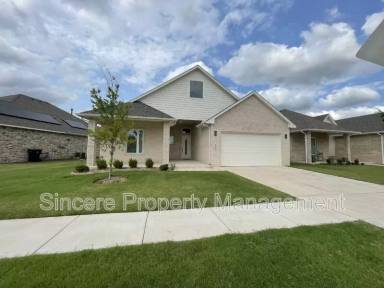 Main picture of 6203 NW 158th St