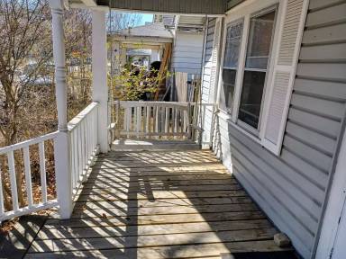 Main picture of 843 S Holyoke St