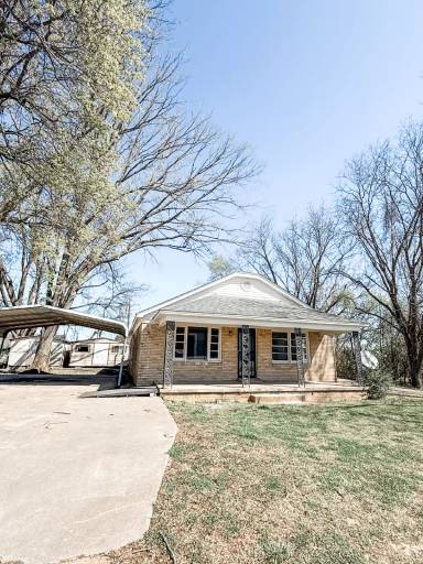 Main picture of 2696 Rialto Rd