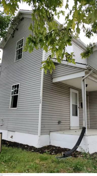 Main picture of 148 S Hedges St