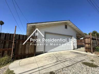 Main picture of 217 Needles Way