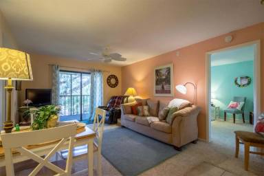 Main picture of Oaks III Condominium