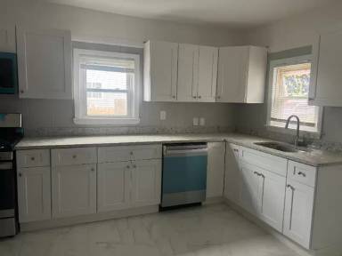 Main picture of 79 Kinsman St