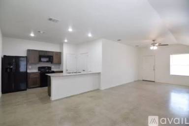 Main picture of 1104 Barbara Jordan St