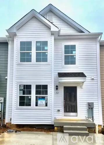 Main picture of 52 Orchard Green Dr