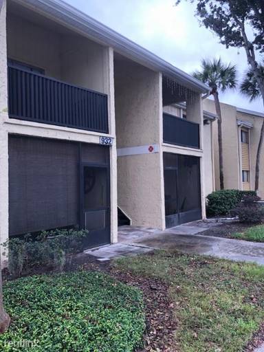 Main picture of 932 Lake Destiny Rd