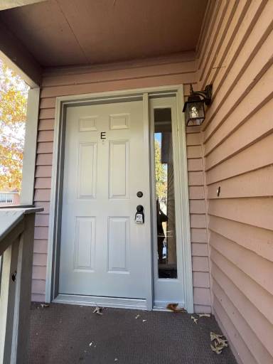 Main picture of 7911-40 Parklane Ct