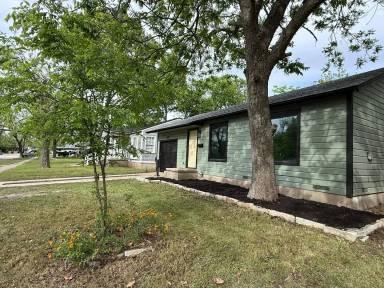 Main picture of 1409 S 35th St