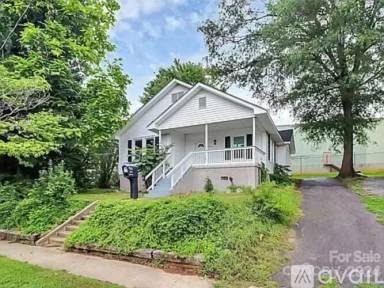 Main picture of 1114 W 4th Ave