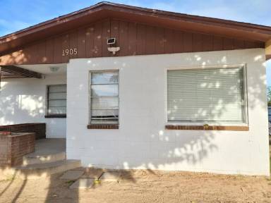 Main picture of 1905 N Garden Ave