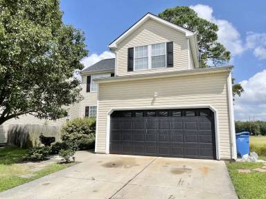 Main picture of 701 Charles St