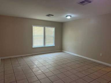 Main picture of 6740 Ozark St