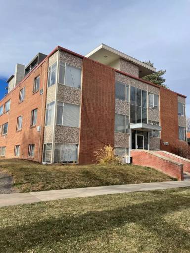 Main picture of 2155 S Josephine St