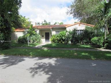 Main picture of 905 Algeria Ave