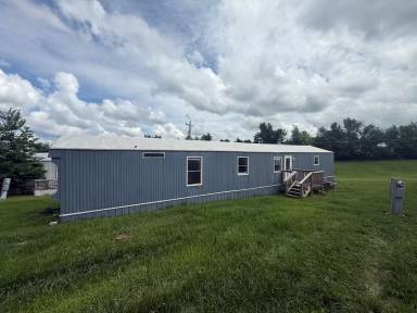 Main picture of 187 W Henry Ln