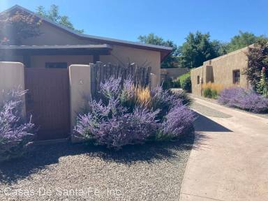Main picture of 1020 Canyon Rd