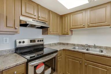 Main picture of The Graybriar Condos