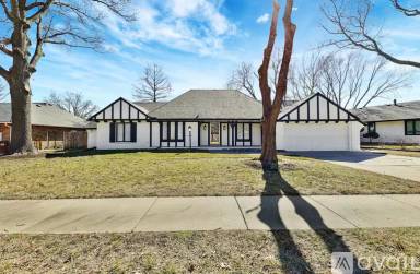 Main picture of 8539 E Brookhollow Ln