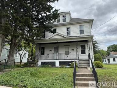 Main picture of 1318 Baldwin St