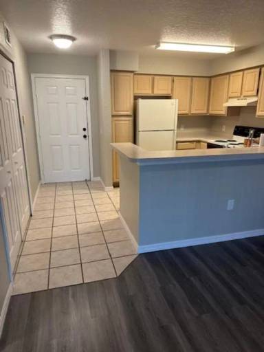Main picture of 14013 Fairway Island Dr