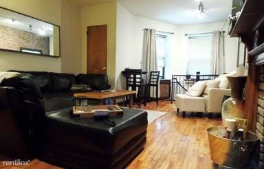 Main picture of 102 W 74th St