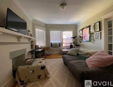 Main picture of 801-13 W Cornelia Ave