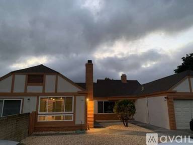 Main picture of 1100 Roxie Ln