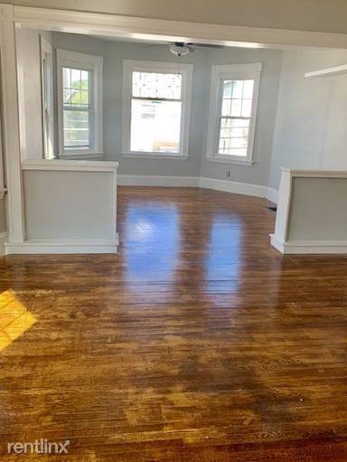 Main picture of 11 Cedar St