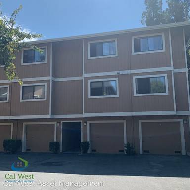 Main picture of 887 Cherry Creek Cir