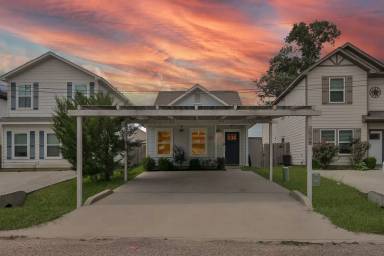 Main picture of 16708 Stonefield