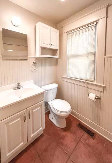 Main picture of 1137 Locust Ave