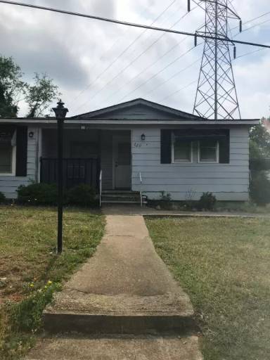 Main picture of 629 California Blvd