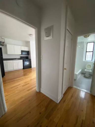 Main picture of 999 Sheridan Ave