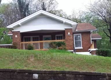 Main picture of 200 9th Ct W