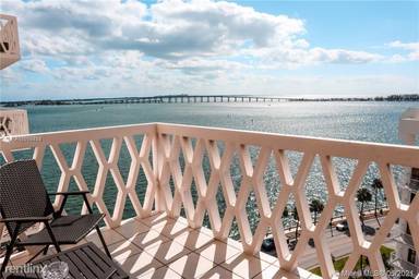 Main picture of 1430 Brickell Bay Dr
